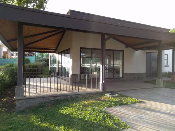 Moderna casa en condominio consepto abierto Area social amplia