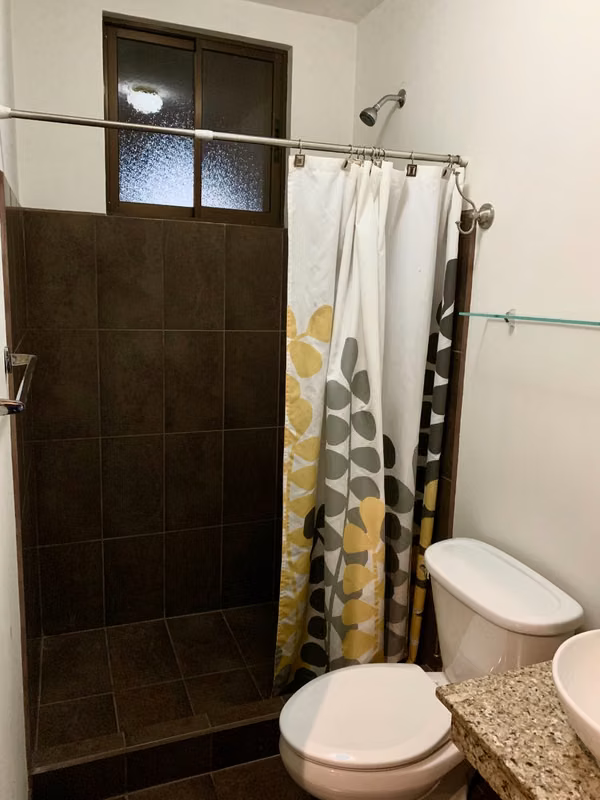 Esquisito Condominio amueblado full moderno