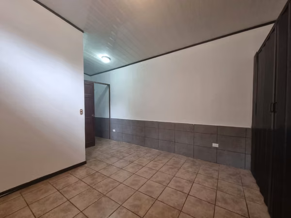 Apartamento de 2 habitaciones en alquiler en Santa Ana