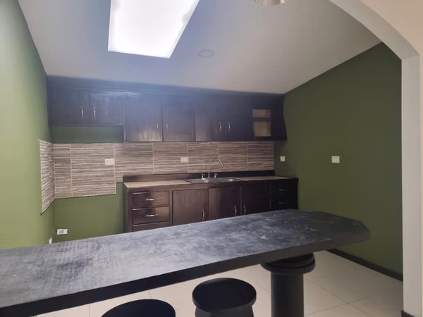 Apartamento de 2 habitaciones en alquiler en Santa Ana