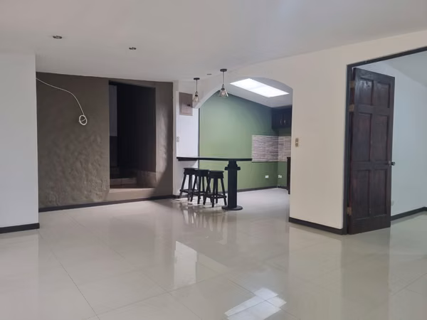 Apartamento de 2 habitaciones en alquiler en Santa Ana