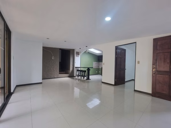 Apartamento de 2 habitaciones en alquiler en Santa Ana