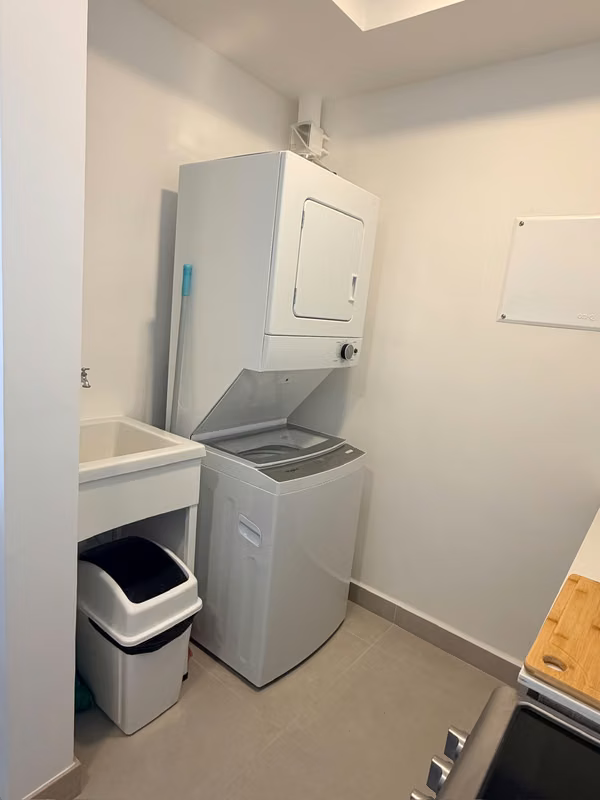 Apartamento Amoblado en venta en Sky House, San Jose cerca Parque de la Paz