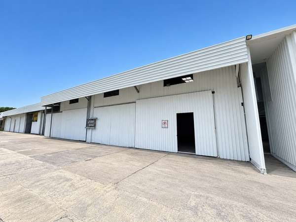 200m2 Winery in Santa Ana