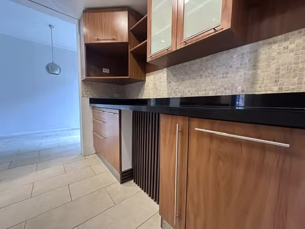 COMODA CASA IMPECABLE EN ALQUILER EN GUACHIPELÍN DE ESCAZÚ