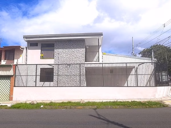 Sale of New House in Tibás, San José. 6155