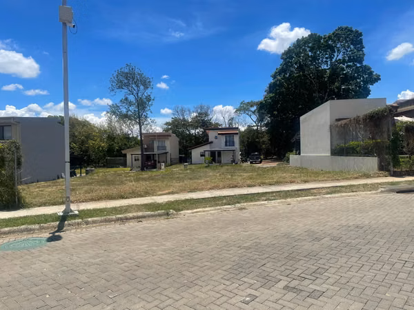 VENTA DE LOTE EN CONDOMINIO HACIENDA GARABITO EN LA GARITA DE ALAJUELA