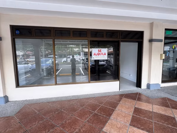 Local in Belen. La Ribera Shopping Centre