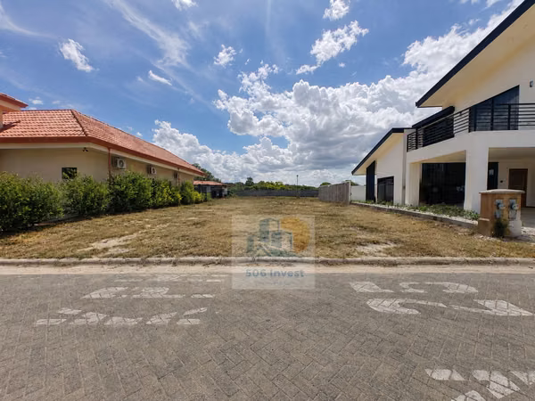 Lot for sale in condo, Liberia