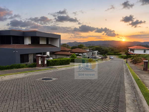 Lote en venta en La Guácima – Hacienda Espavel 844 m²
