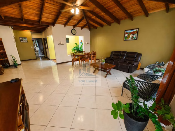 House for sale on 1 floor in La Guátima, Alajuela - 124; 238 m ²