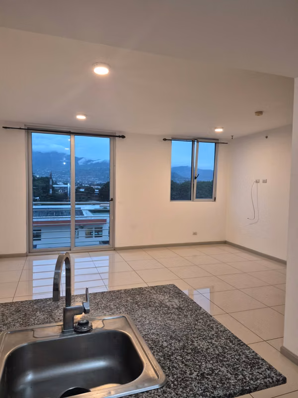SE ALQUILA APARTAMENTO EN CONDOMINIO BAMBU 106 - ULLOA HEREDIA