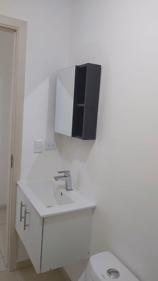 SE ALQUILA APARTAMENTO EN CONDOMINIO BAMBU 106 - ULLOA HEREDIA