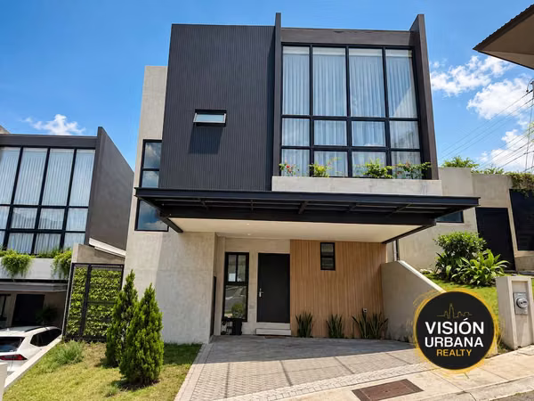 Casa de 3 Habitaciones con Línea blanca en NAIA Guachipelín