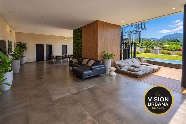 Casa de 3 Habitaciones con Línea blanca en NAIA Guachipelín