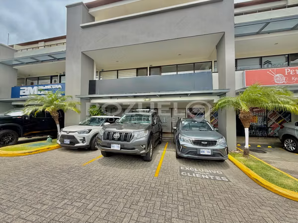 Vendo local comercial en Avalon Santa Ana