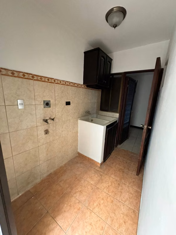 OPORTUNIDAD DE INVERSION,Se venden dos apartamentos en trejos, Montealegre, Escazú.