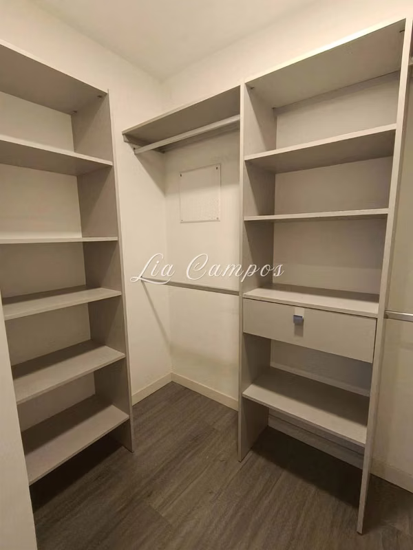 Apartamento en Alquiler | Escazú Village | Piso Alto y Vista a las Montañas