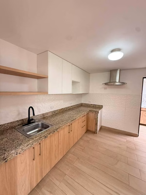 Se Vende Hermosa Casa en Condominio Claretiano en Mercedes Norte Heredia