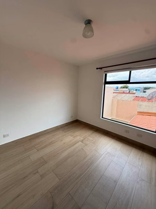 Se Vende Hermosa Casa en Condominio Claretiano en Mercedes Norte Heredia
