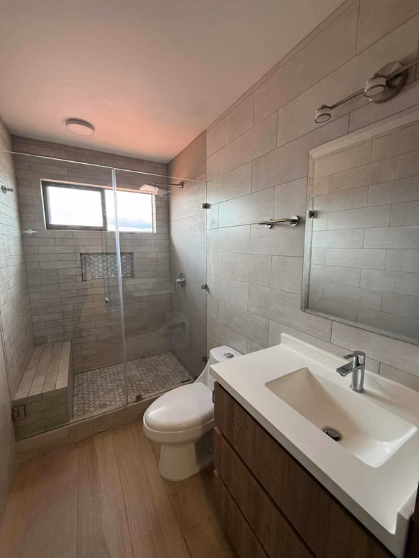 Se Vende Hermosa Casa en Condominio Claretiano en Mercedes Norte Heredia