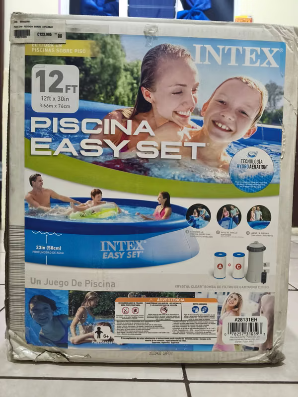 Inflatable pool with Intelligx Easy Set