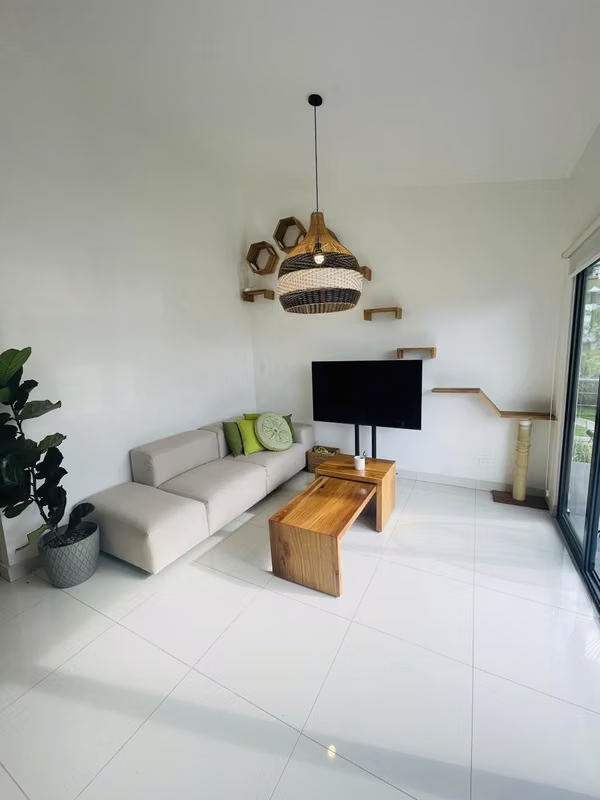 Apartamento full amueblado | 2 Habitaciones | 2 Parqueos | Agua incluida