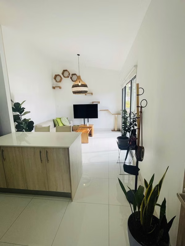 Apartamento full amueblado | 2 Habitaciones | 2 Parqueos | Agua incluida