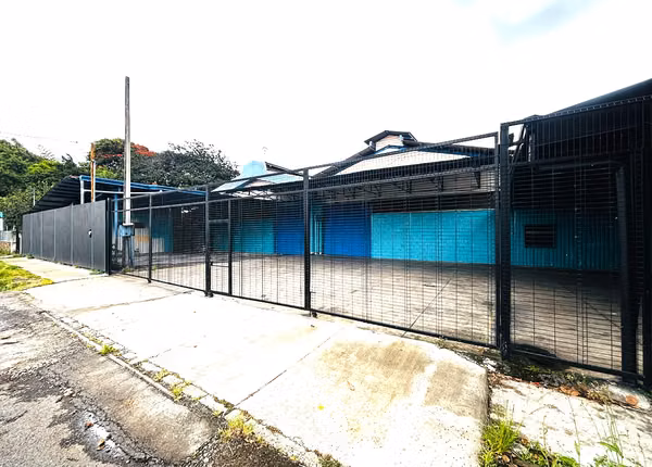 Se Vende Bodega en la Uruca