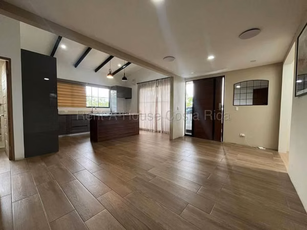VIVE CON MÁS ESPACIO, COMODIDAD Y TRANQUILIDAD CONDOMINIO MONTE ALTO, GRECIA