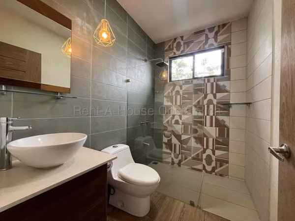 VIVE CON MÁS ESPACIO, COMODIDAD Y TRANQUILIDAD CONDOMINIO MONTE ALTO, GRECIA