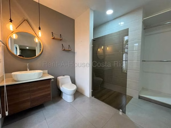 VIVE CON MÁS ESPACIO, COMODIDAD Y TRANQUILIDAD CONDOMINIO MONTE ALTO, GRECIA