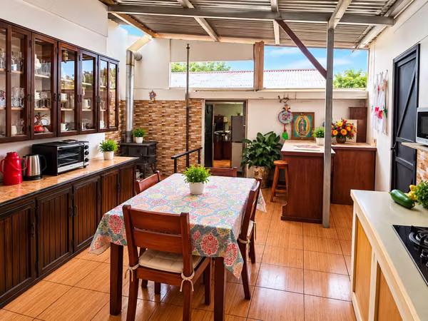 OPORTUNIDAD CASA EN VENTA EN SAN MARCOS DE TARRAZÚ CENTRO – 34 MILLONES