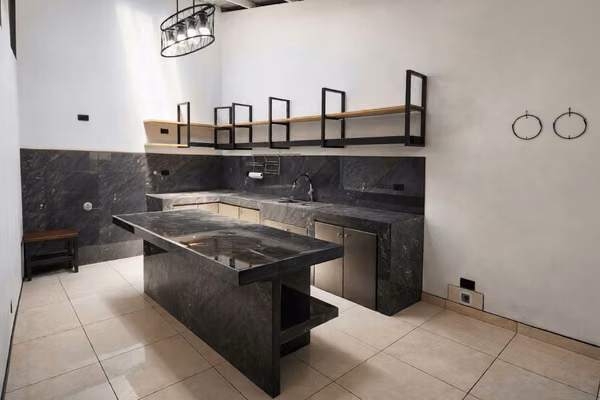 Propiedad de uso mixto en venta | Desamparados de Alajuela | 500 m²
