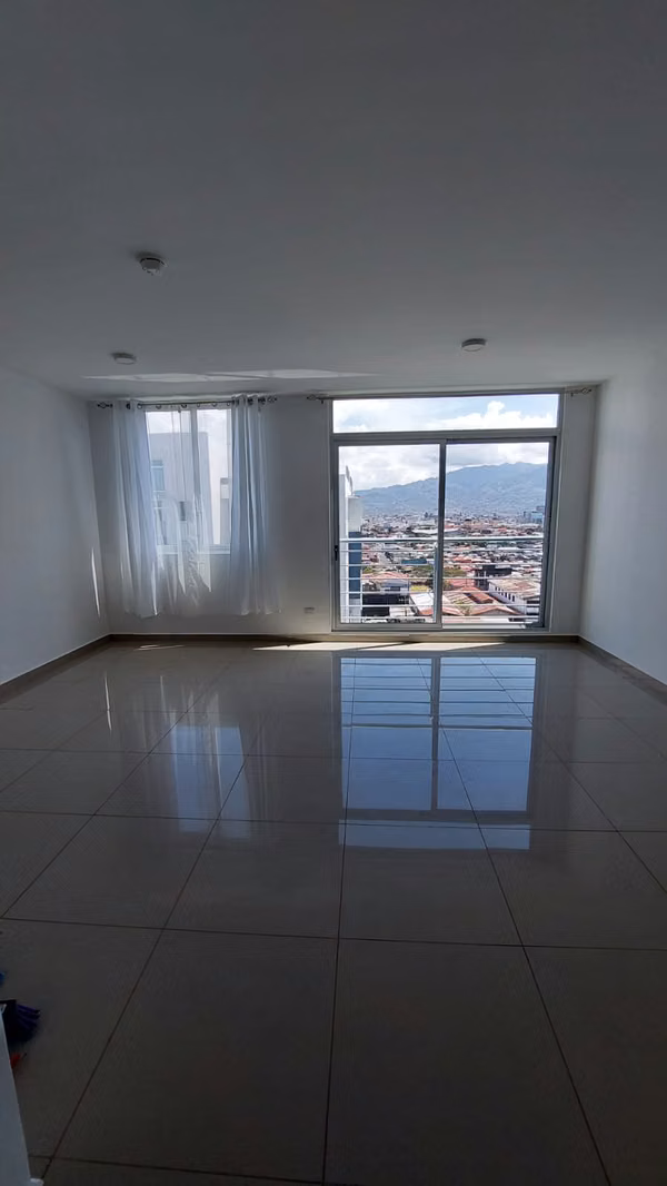 Apartamento 2 habitaciones con amenidades en Tibás – $1.250