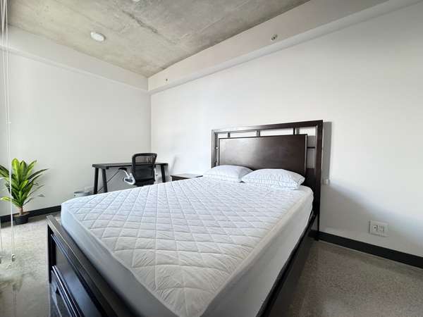 All-Inclusive: Furnished apartment on SECRT Sabana's Floor 9