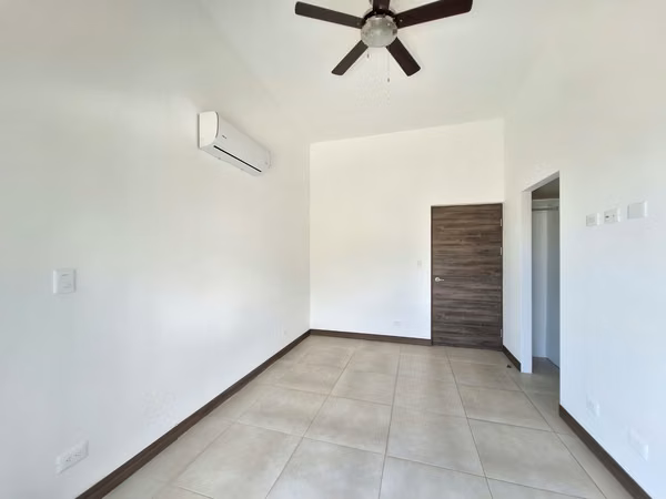 Casa en alquiler Ciudad Colon en condominio