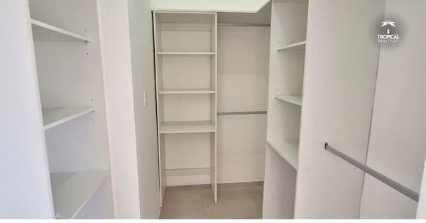 Casa en alquiler Ciudad Colon en condominio