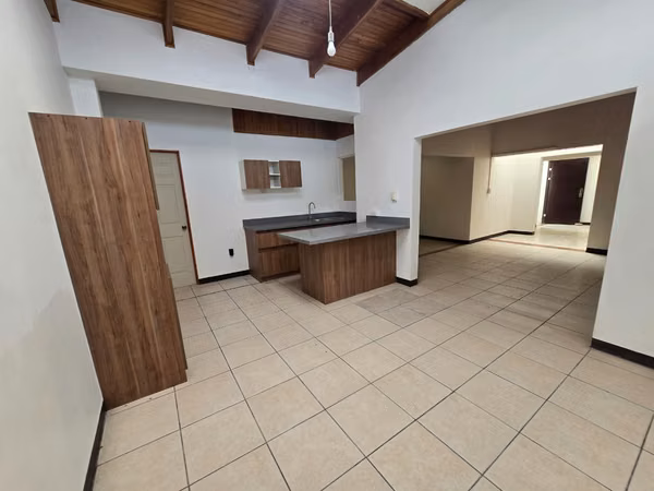 APARTMENT RENTAL BY THE TRIANGLE OF ROHRMOSER