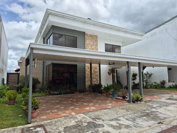 270B / House for sale / Carthage / 4 rooms / 4 parking spaces / Sustainable condo