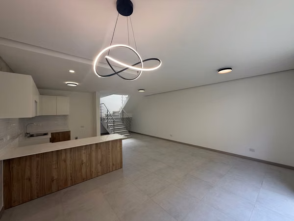 ALQUILER DE CASA EN DISTRITO 5 PARA ESTRENAR CON LINEA BLANCA