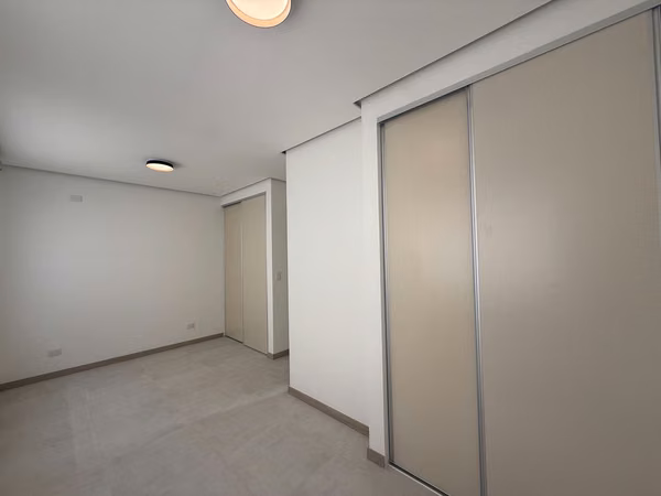 ALQUILER DE CASA EN DISTRITO 5 PARA ESTRENAR CON LINEA BLANCA