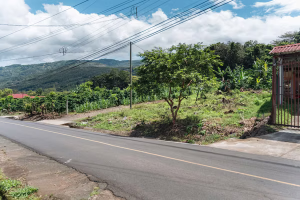 Lote Plano de 553 m² a 1 km del Centro – Santa María de Dota