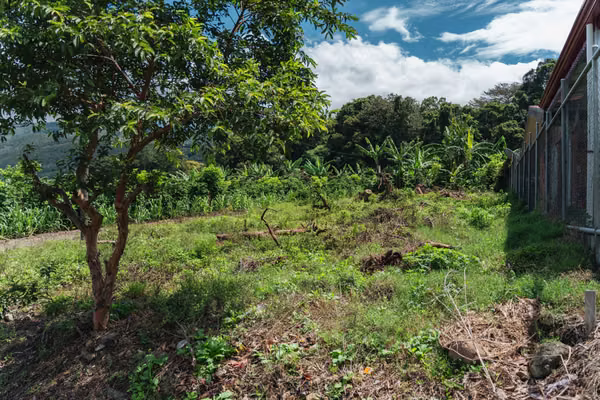 Lote Plano de 553 m² a 1 km del Centro – Santa María de Dota