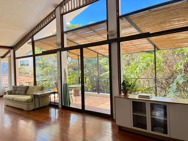 Apartamento en Escazu de 200m2 se Alquila Amueblado está Rodeado de Naturaleza