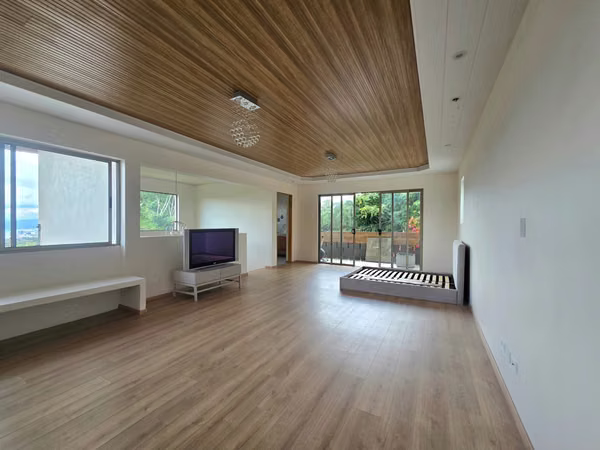 Casa Independiente en San Antonio de Escazu Entre Naturaleza con Vista y Luz Natural