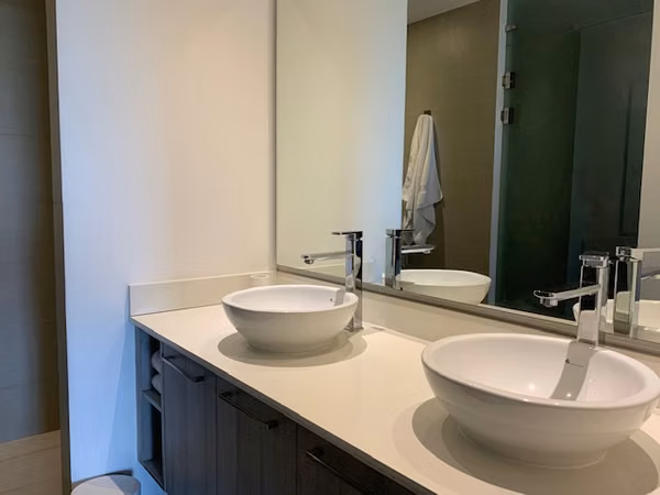 Venta de Apartamento Amueblado en Santa Ana con Excelente Ubicación