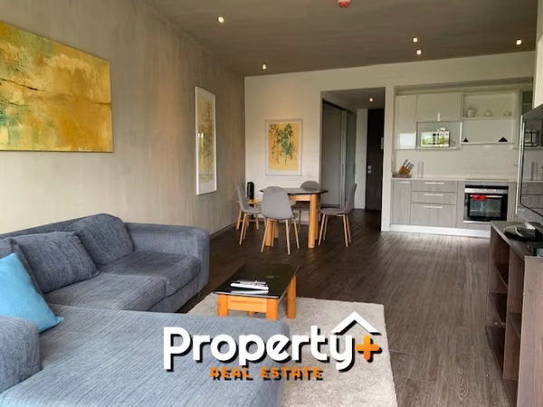 Venta de Apartamento Amueblado en Santa Ana con Excelente Ubicación