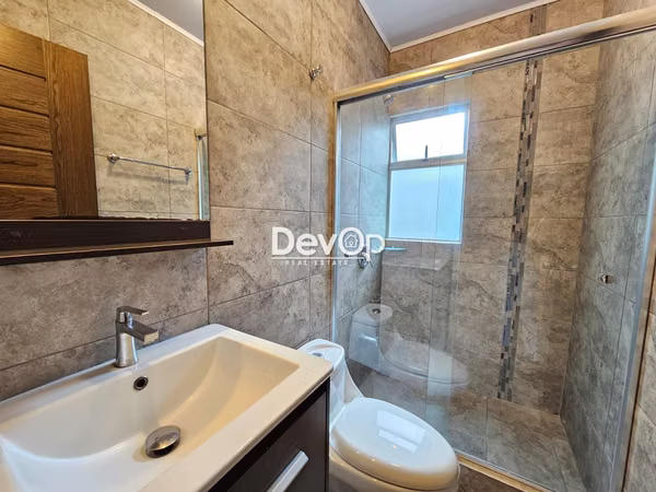 Alquiler de apartamento, 1 habitación, 1 parqueo, patio. San Pedro-Vargas Araya.