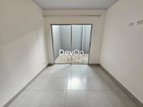 Alquiler de apartamento, 1 habitación, 1 parqueo, patio. San Pedro-Vargas Araya.